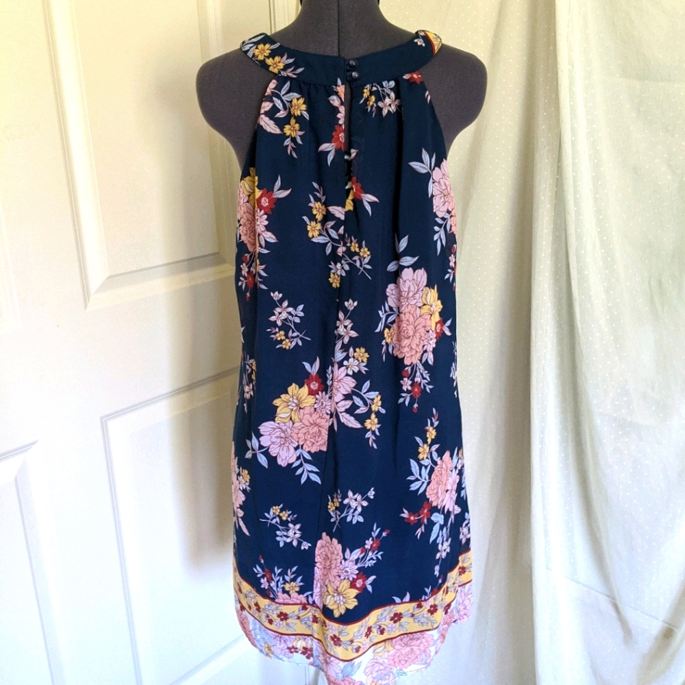 Halter Dress, size Small - Picture 5 of 9